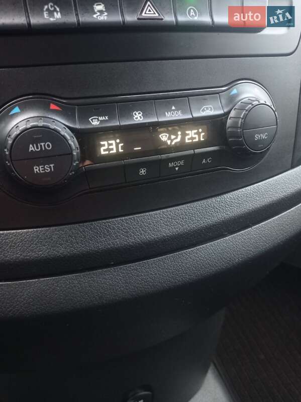 Минивэн Mercedes-Benz Vito 2016 в Долинской