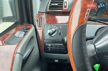 Минивэн Mercedes-Benz Vito 2005 в 
