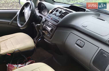 Минивэн Mercedes-Benz Vito 2005 в 