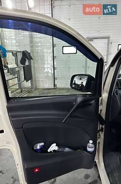 Мінівен Mercedes-Benz Vito 2011 в 