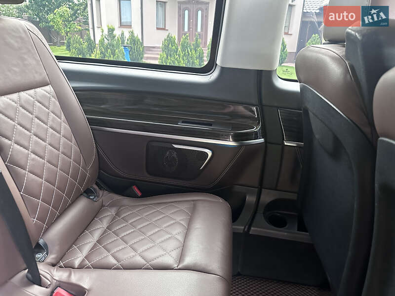 Минивэн Mercedes-Benz Vito 2017 в Черновцах