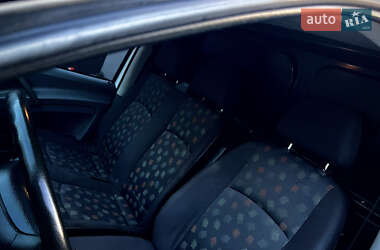 Грузовой фургон Mercedes-Benz Vito 2006 в 