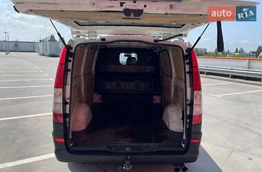 Вантажний фургон Mercedes-Benz Vito 2011 в 
