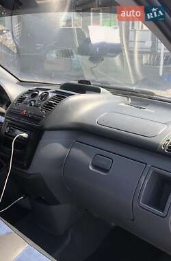 Грузовой фургон Mercedes-Benz Vito 2007 в 