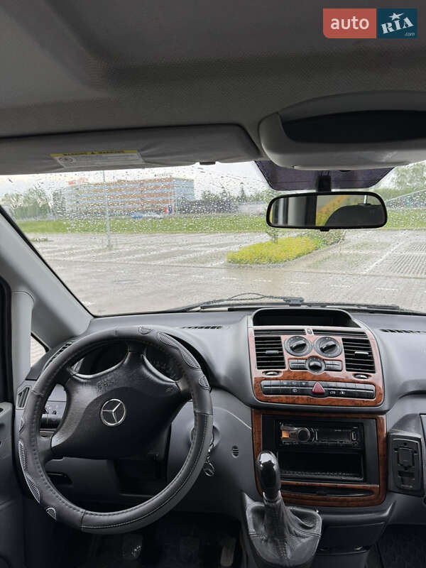 Минивэн Mercedes-Benz Vito 2006 в Ровно