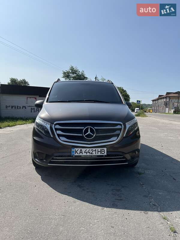 Мінівен Mercedes-Benz Vito 2016 в Києві