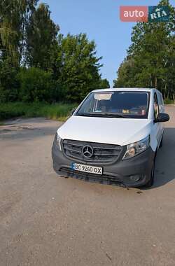 Грузовой фургон Mercedes-Benz Vito 2015 в 