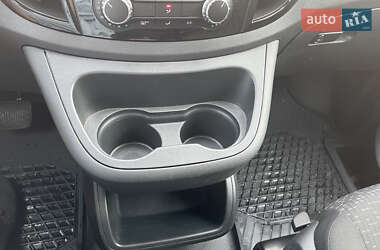 Грузовой фургон Mercedes-Benz Vito 2021 в 
