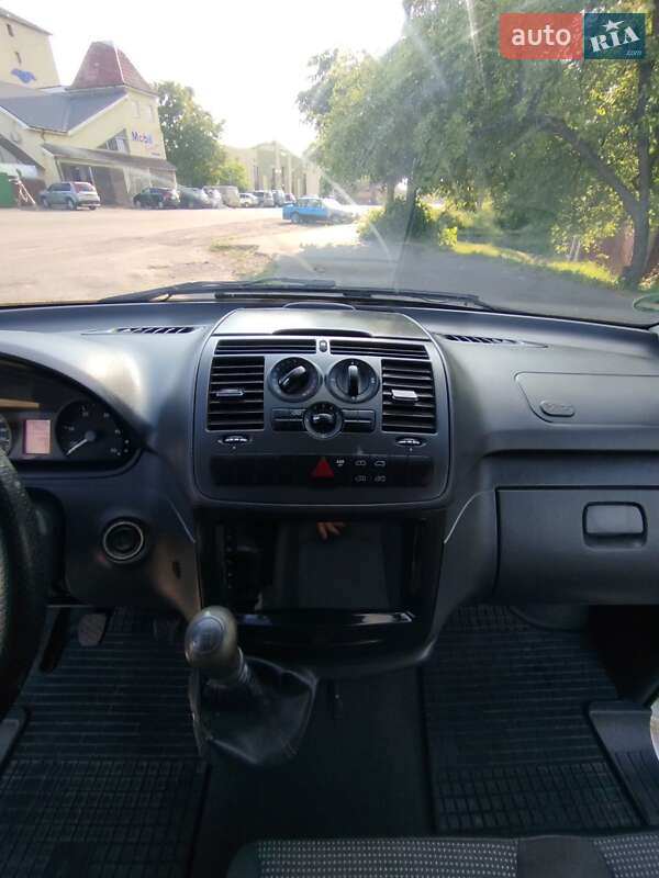 Минивэн Mercedes-Benz Vito 2010 в Калуше