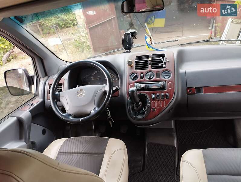 Минивэн Mercedes-Benz Vito 2000 в Покрове