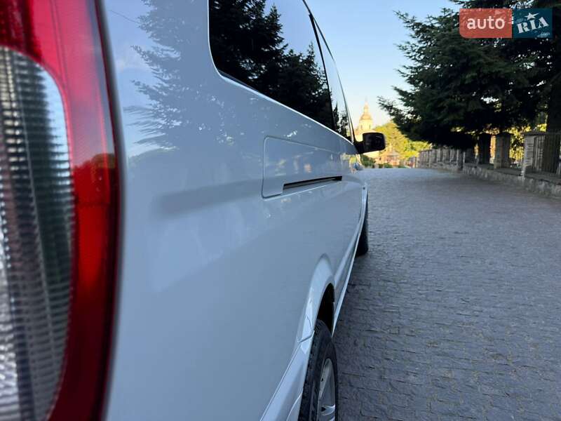 Мінівен Mercedes-Benz Vito 2011 в Чернівцях
