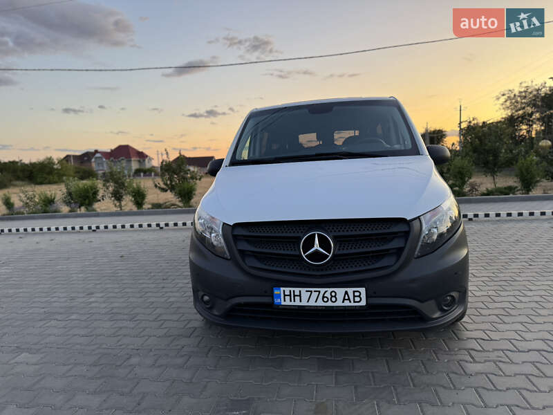 Минивэн Mercedes-Benz Vito 2022 в Доброславе