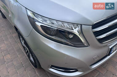 Минивэн Mercedes-Benz Vito 2017 в 