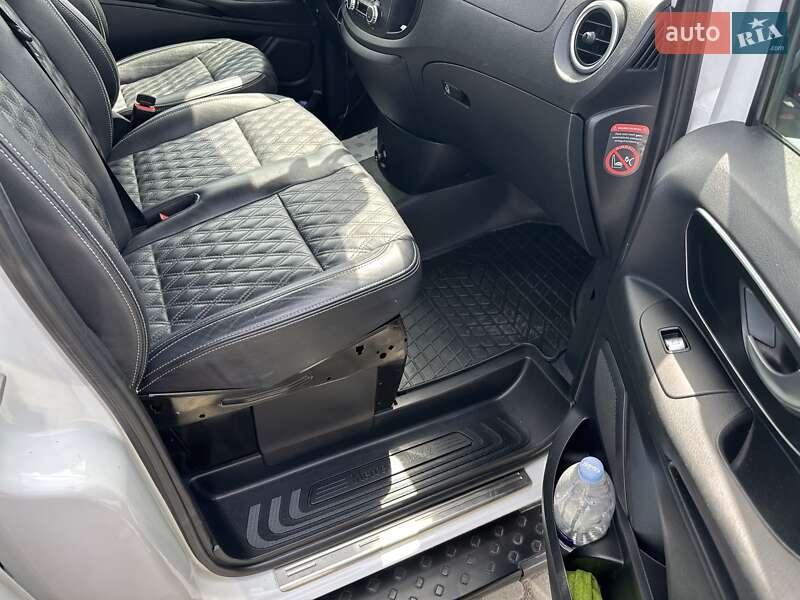 Минивэн Mercedes-Benz Vito 2016 в Черновцах