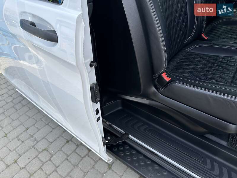 Минивэн Mercedes-Benz Vito 2016 в Черновцах