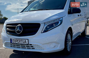 Грузовой фургон Mercedes-Benz Vito 2021 в 