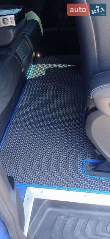 Минивэн Mercedes-Benz Vito 2020 в Самборе фото 26 Минивэн Mercedes-Benz Vito 2020 в Самборе