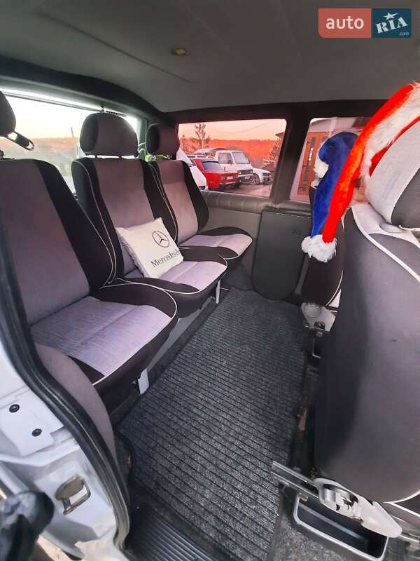 Минивэн Mercedes-Benz Vito 2001 в Черновцах