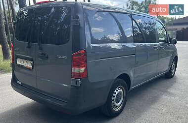 Грузовой фургон Mercedes-Benz Vito 2022 в 