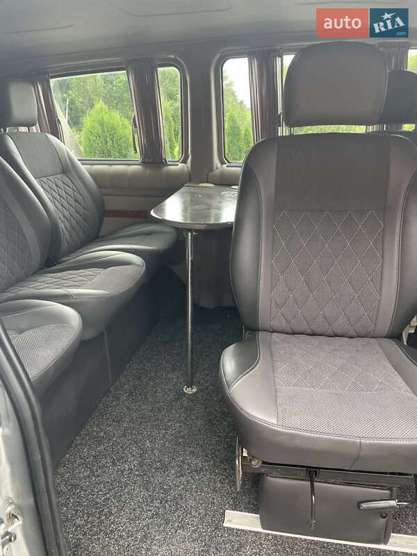 Минивэн Mercedes-Benz Vito 2006 в Черновцах