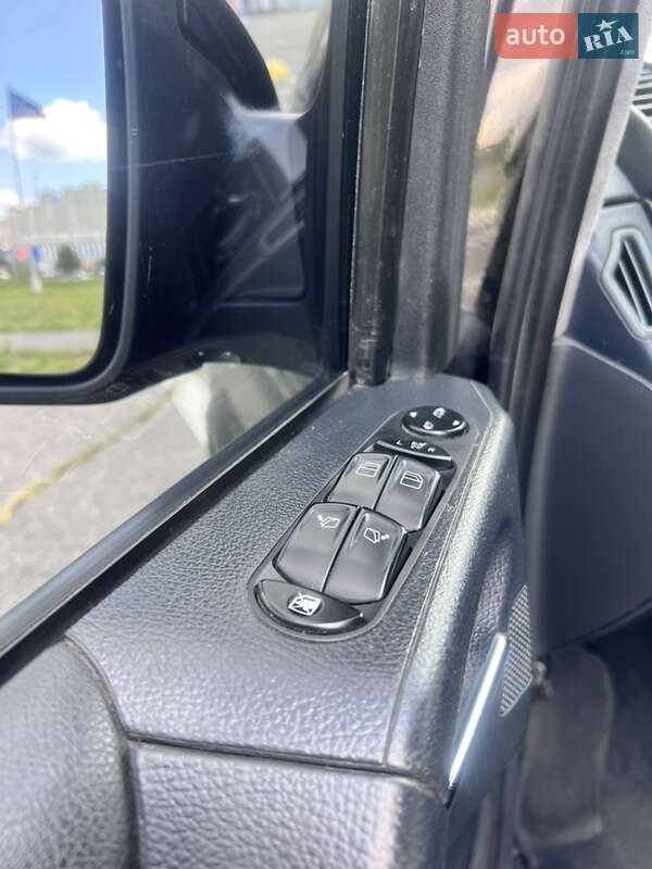 Минивэн Mercedes-Benz Vito 2004 в Киеве
