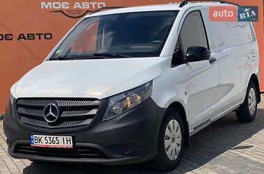 Грузовой фургон Mercedes-Benz Vito 2016 в Ровно