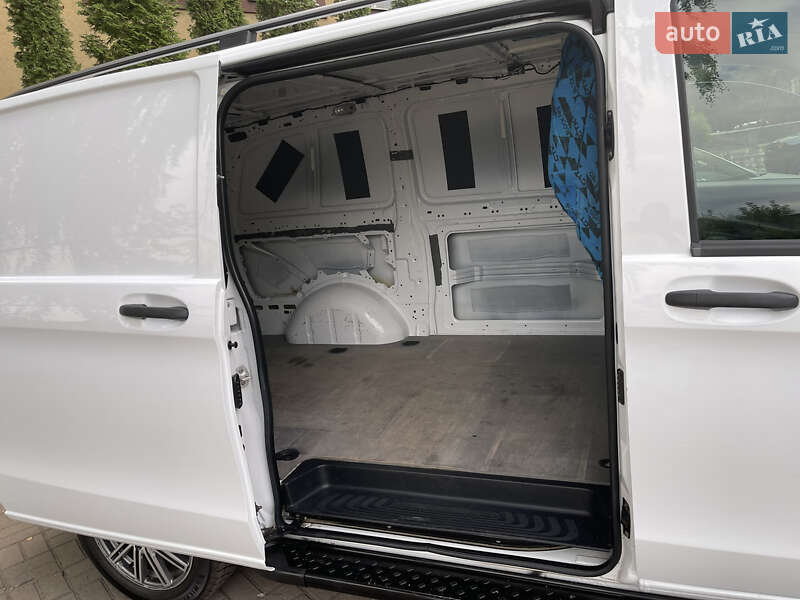 Вантажний фургон Mercedes-Benz Vito 2016 в Рівному фото 36 Вантажний фургон Mercedes-Benz Vito 2016 в Рівному