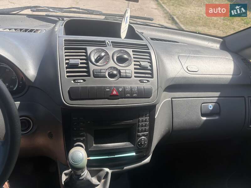 Грузовой фургон Mercedes-Benz Vito 2012 в Черкассах