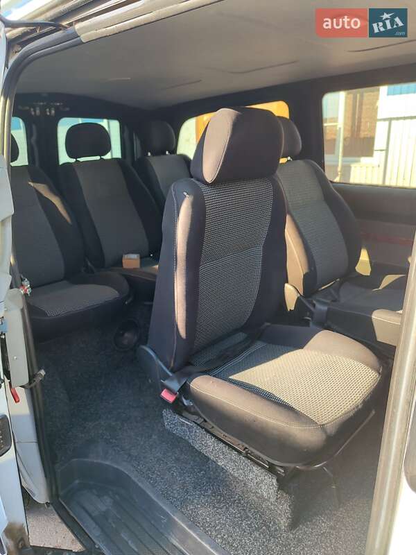 Минивэн Mercedes-Benz Vito 2011 в Коропе