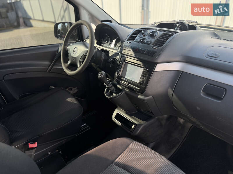 Вантажний фургон Mercedes-Benz Vito 2012 в Мукачевому
