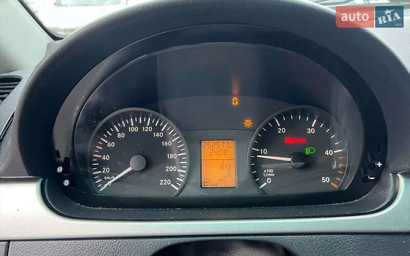 Минивэн Mercedes-Benz Vito 2012 в Ивано-Франковске