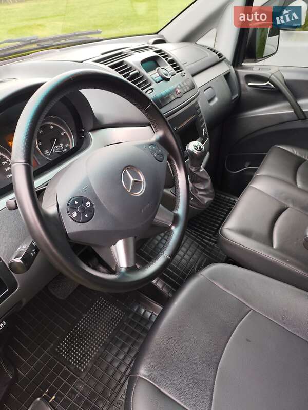 Мінівен Mercedes-Benz Vito 2011 в Кіцмані