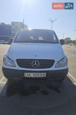 Грузовой фургон Mercedes-Benz Vito 2006 в  фото 2 Грузовой фургон Mercedes-Benz Vito 2006 в