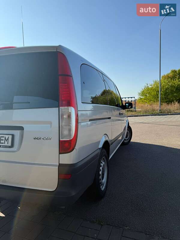 Минивэн Mercedes-Benz Vito 2013 в Хороле