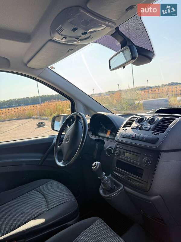 Минивэн Mercedes-Benz Vito 2013 в Хороле