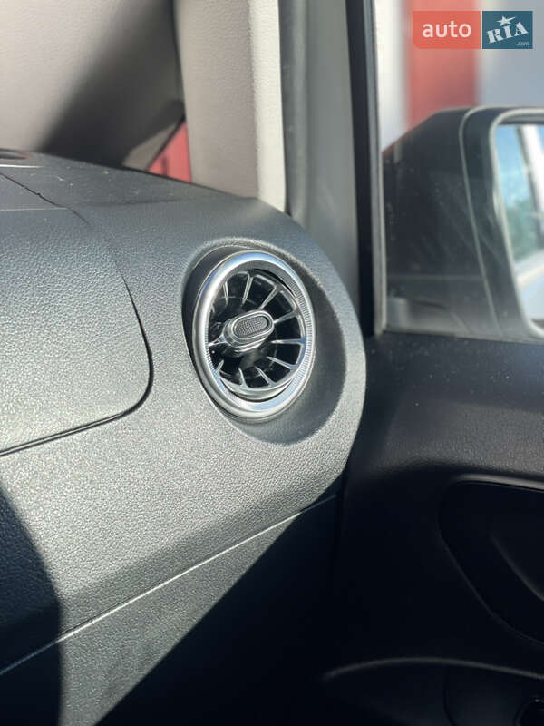 Минивэн Mercedes-Benz Vito 2015 в Сторожинце