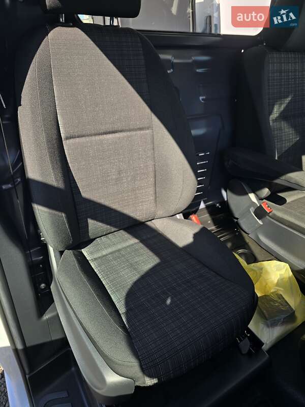 Вантажний фургон Mercedes-Benz Vito 2019 в Луцьку