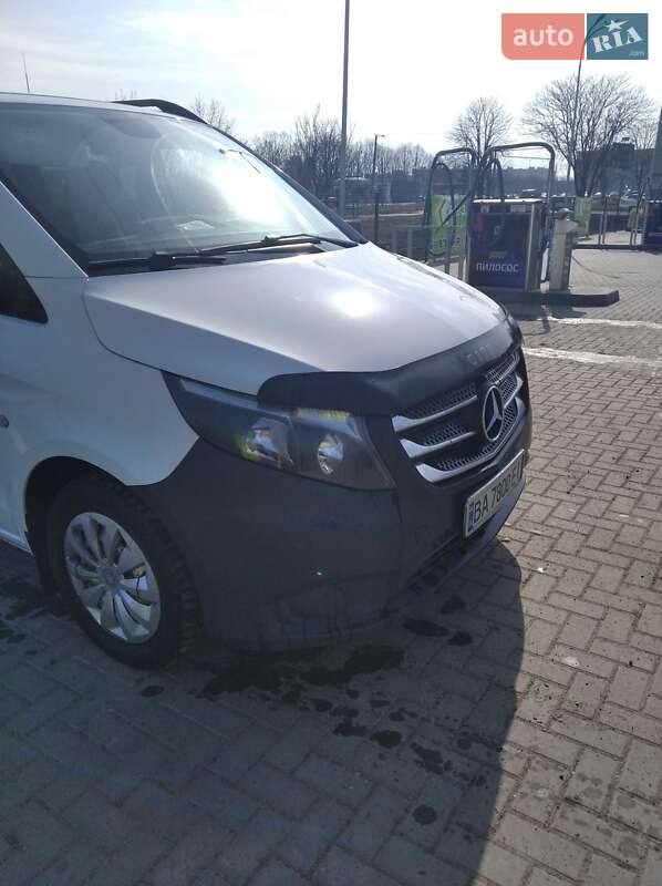 Мінівен Mercedes-Benz Vito 2016 в Кропивницькому