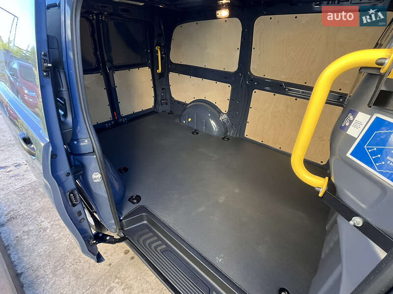Вантажний фургон Mercedes-Benz Vito 2021 в Львові