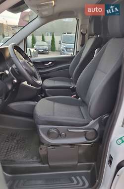Грузовой фургон Mercedes-Benz Vito 2020 в 
