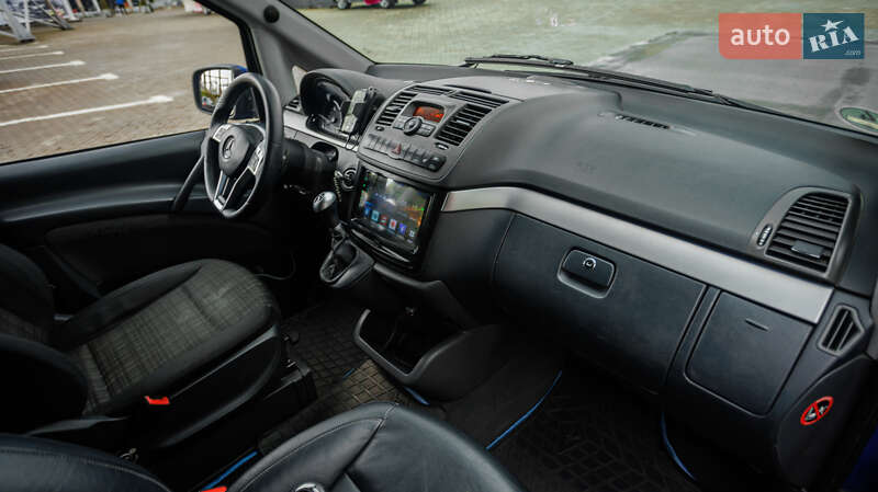 Минивэн Mercedes-Benz Vito 2011 в Черновцах