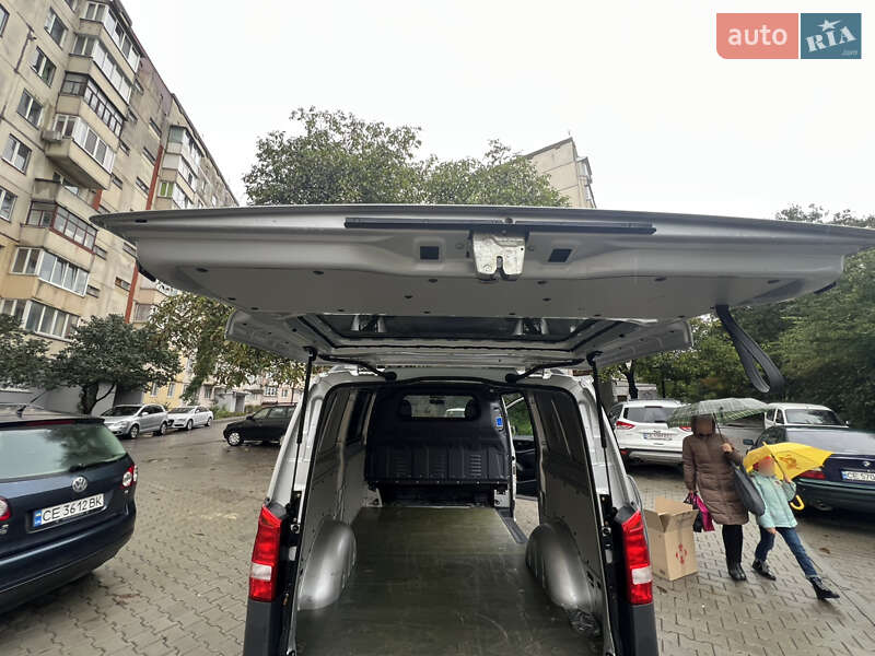 Грузовой фургон Mercedes-Benz Vito 2015 в Черновцах