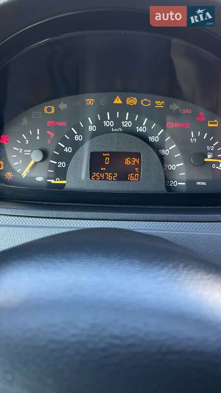 Мінівен Mercedes-Benz Vito 2006 в Нововолинську