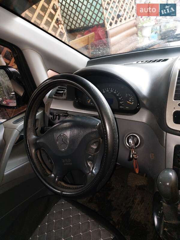Мінівен Mercedes-Benz Vito 2004 в Слов'янську