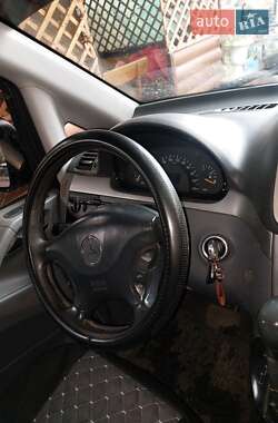 Минивэн Mercedes-Benz Vito 2004 в 