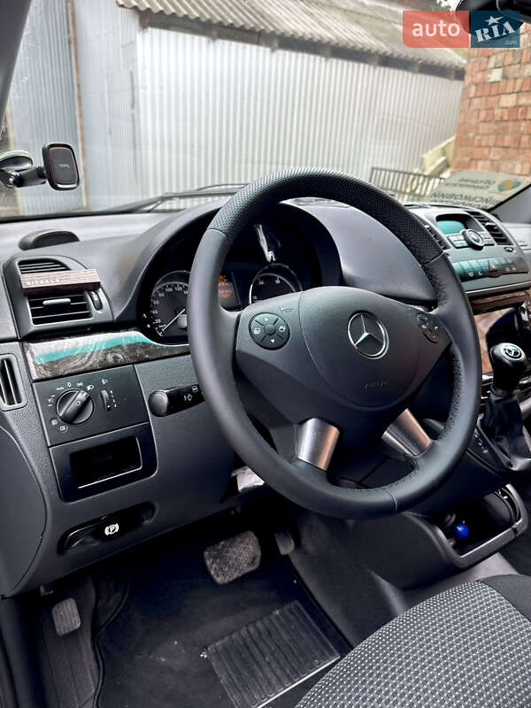Минивэн Mercedes-Benz Vito 2011 в Черновцах