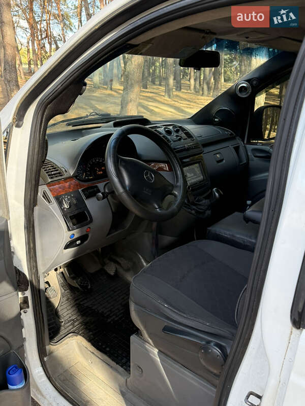 Мінівен Mercedes-Benz Vito 2004 в Дніпрі