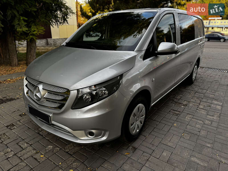 Вантажний фургон Mercedes-Benz Vito 2015 в Дніпрі