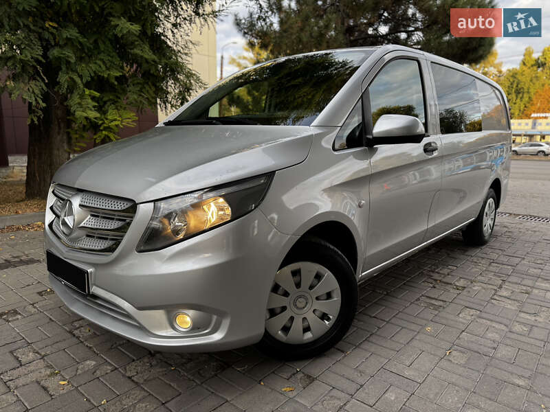 Вантажний фургон Mercedes-Benz Vito 2015 в Дніпрі