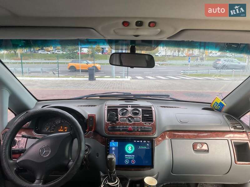 Минивэн Mercedes-Benz Vito 2005 в Киеве